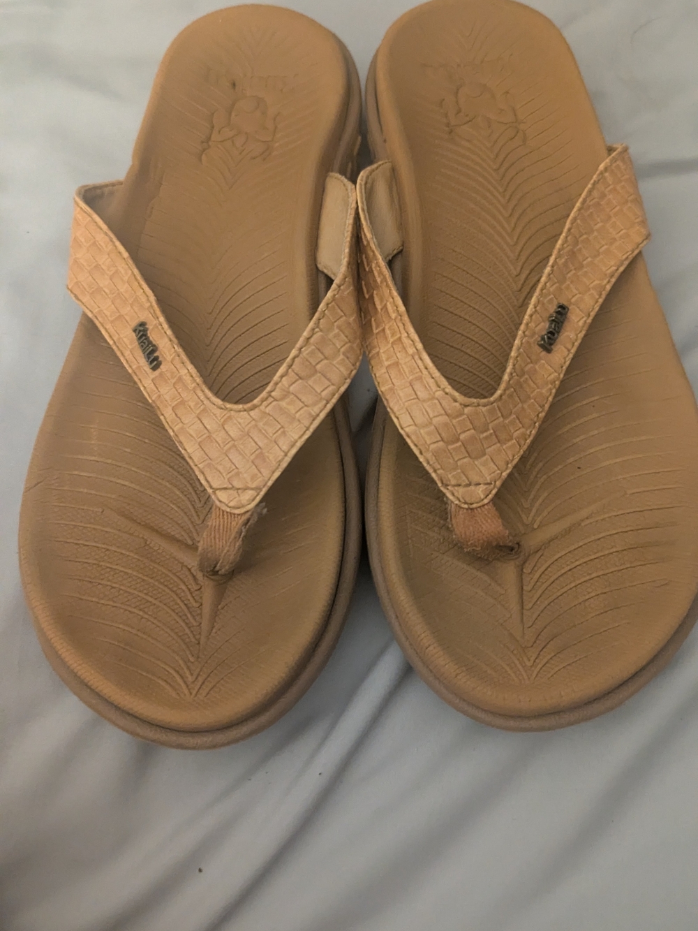 KuaiLu TanThong Sandals